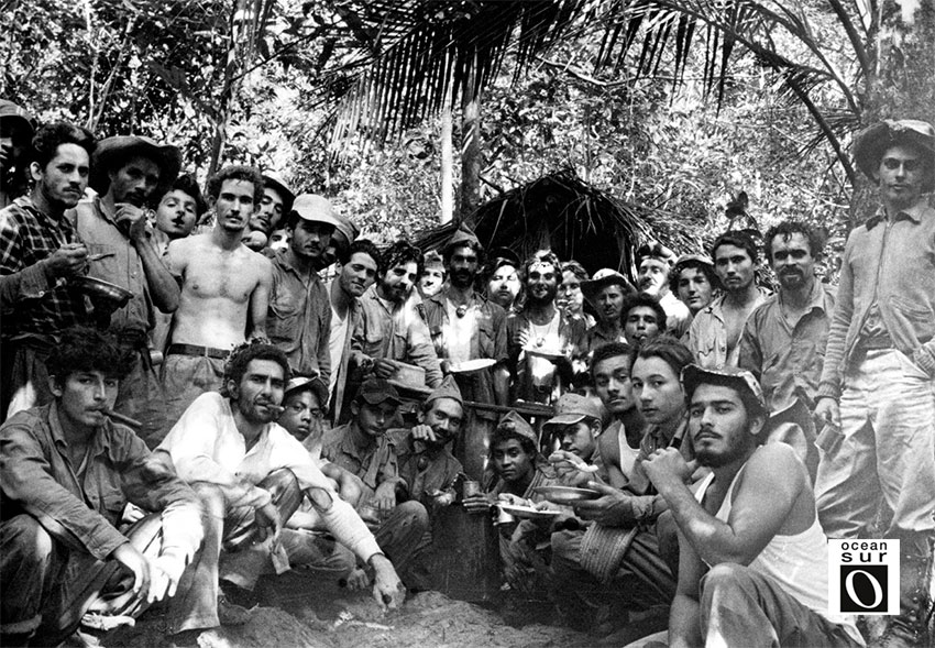 Un grupo de alumnos en la Escuela de Reclutas, Caballete de Casa, Escambray, 1958